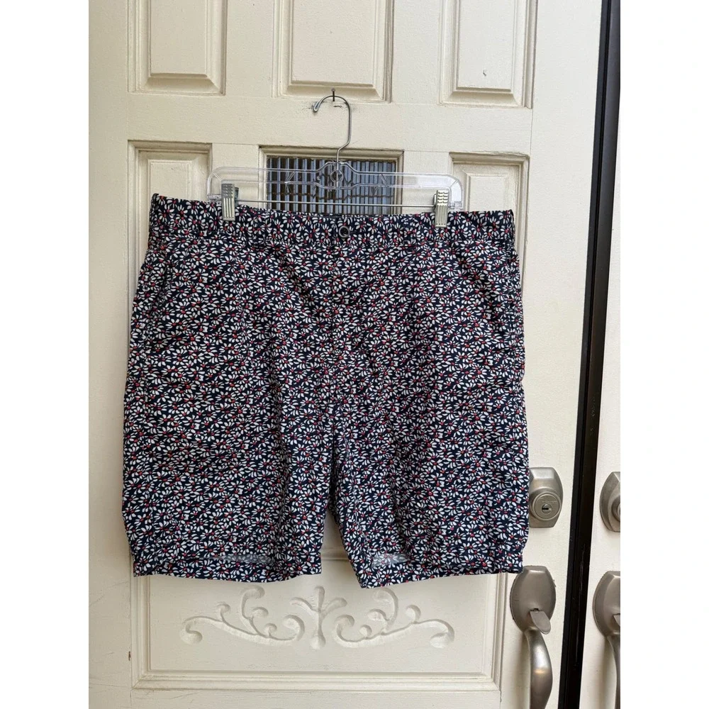 J.Crew‎ Men's Floral Blue and Red Stanton Shorts Size 38/9 inch inseam.